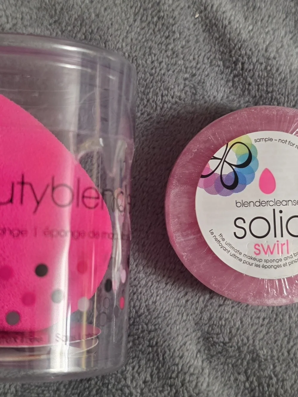 Original MakeUp Eraser + Beautyblender Bundle